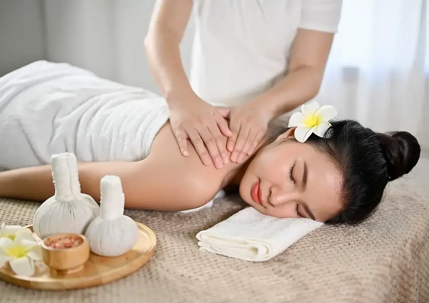 茨城県かすみがうら市稲吉 タイ古式マッサージ ダイヤモンド Diamond Thai Massage Inayoshi Kasumigaura Ibaraki オイルマッサージ アロマオイル セラピスト