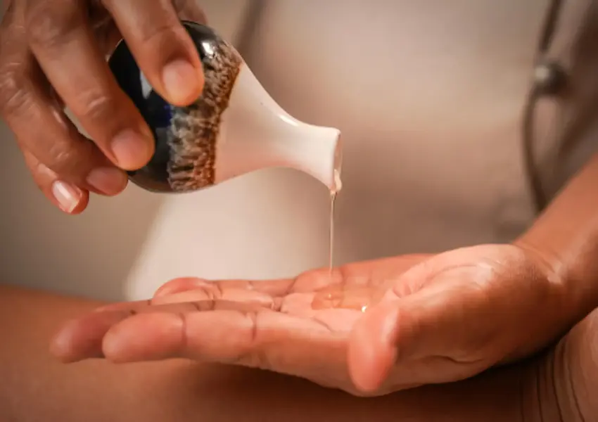 埼玉県 越谷市 南越谷 アユッタヤ Thai Massage Ayuttaya Minami-Koshigaya Koshigaya Saitama タイ古式マッサージ オイルマッサージ 足つぼマッサージ アロママッサージ ホットストーンマッサージ ヘッド・首・肩マッサージ ハーブボールマッサージ セラピスト