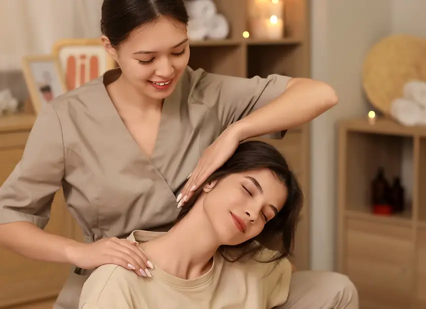 埼玉県 越谷市 南越谷 アユッタヤ Thai Massage Ayuttaya Minami-Koshigaya Koshigaya Saitama タイ古式マッサージ オイルマッサージ 足つぼマッサージ アロママッサージ ホットストーンマッサージ ヘッド・首・肩マッサージ ハーブボールマッサージ セラピスト