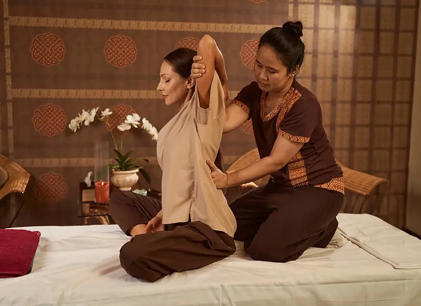 北海道千歳市幸町 タイ古式マッサージ ヌワットポータイ Nuapothai Thai Massage Saiwai Chitose Hokkaido オイルマッサージ アロマオイル フット リンパ 足つぼ セラピスト タイマッサージ