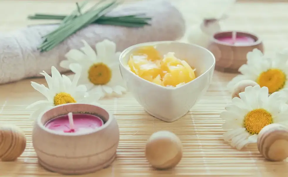 東京都文京区本郷タイ古式マッサージサロン フォーユー Foryou タイ古式マッサージ オイルマッサージ セラピスト Thai Massage Oil Aroma Bunkyo Tokyo