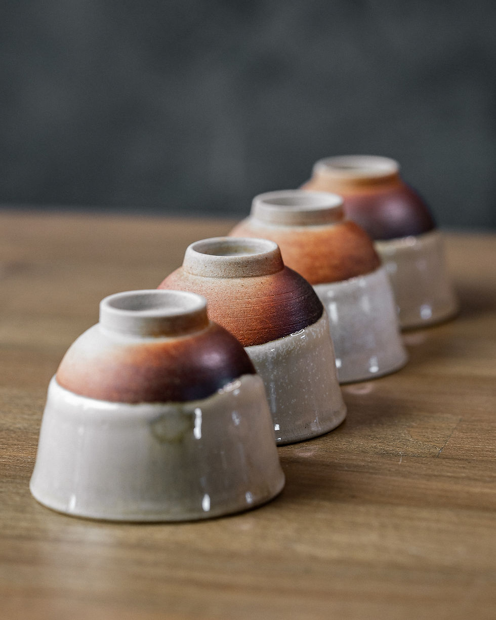 Thumbnail: Small sidehandle with four cups