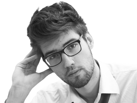 Az előszobában még égnek a lámpák