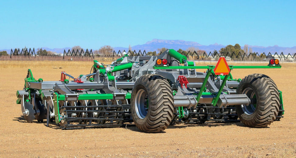 H-Series HyperDisc working efficiently in high-residue cereal and canola stubble fields in Alberta.