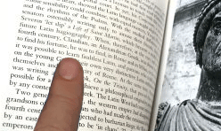 finger-to-track.gif