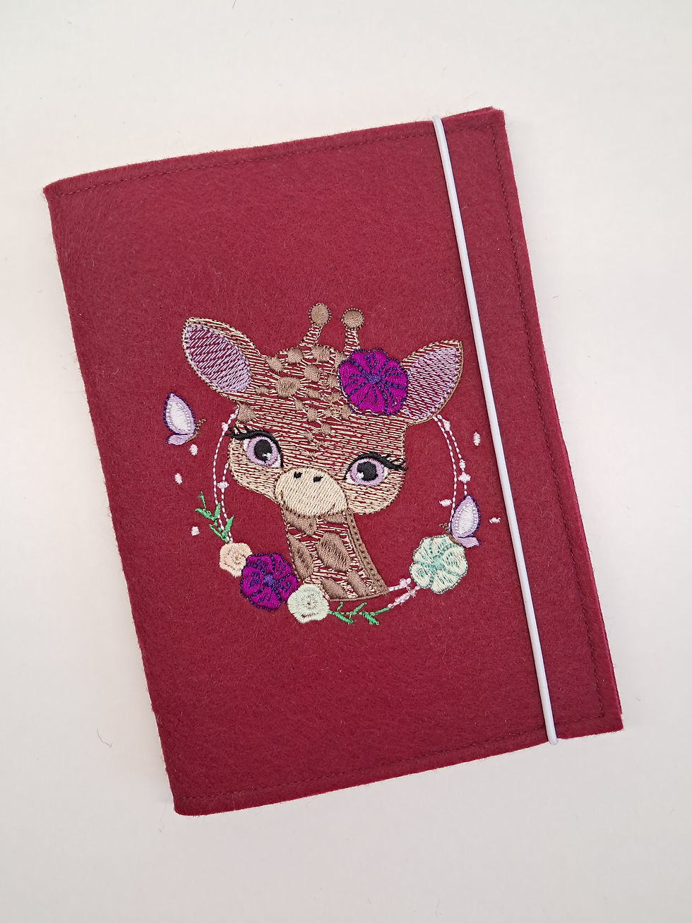 Mutterpasshülle Filz rot mit Giraffe