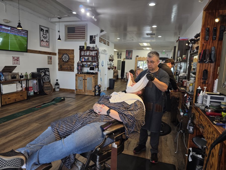 Benefits of Hot Towel Shave Service