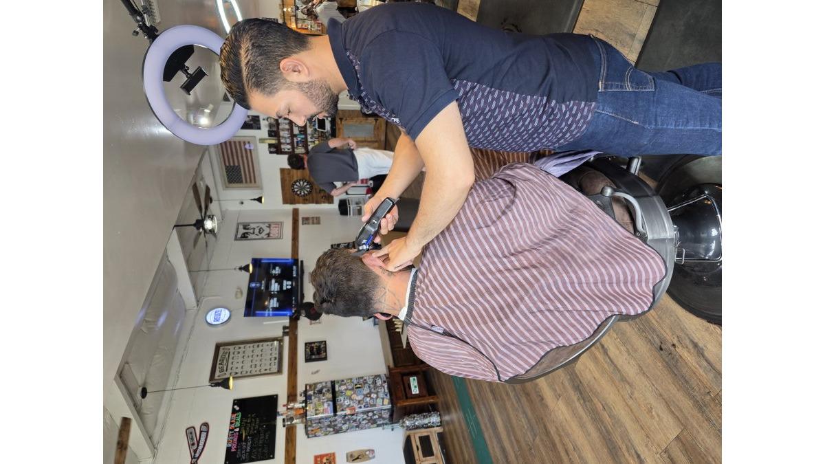 Alternatives to Sandros Barber Lounge: What to Know