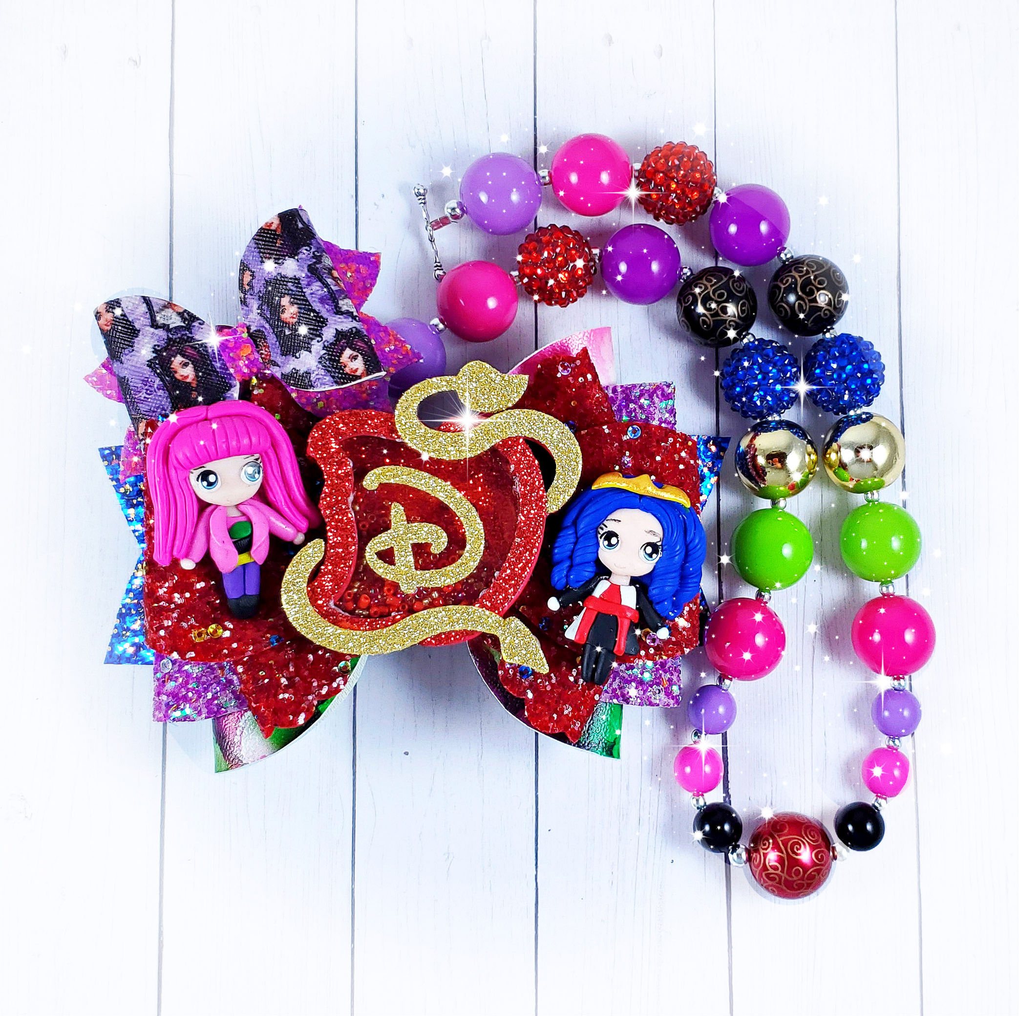 'Descendants' glitter bow & necklace set