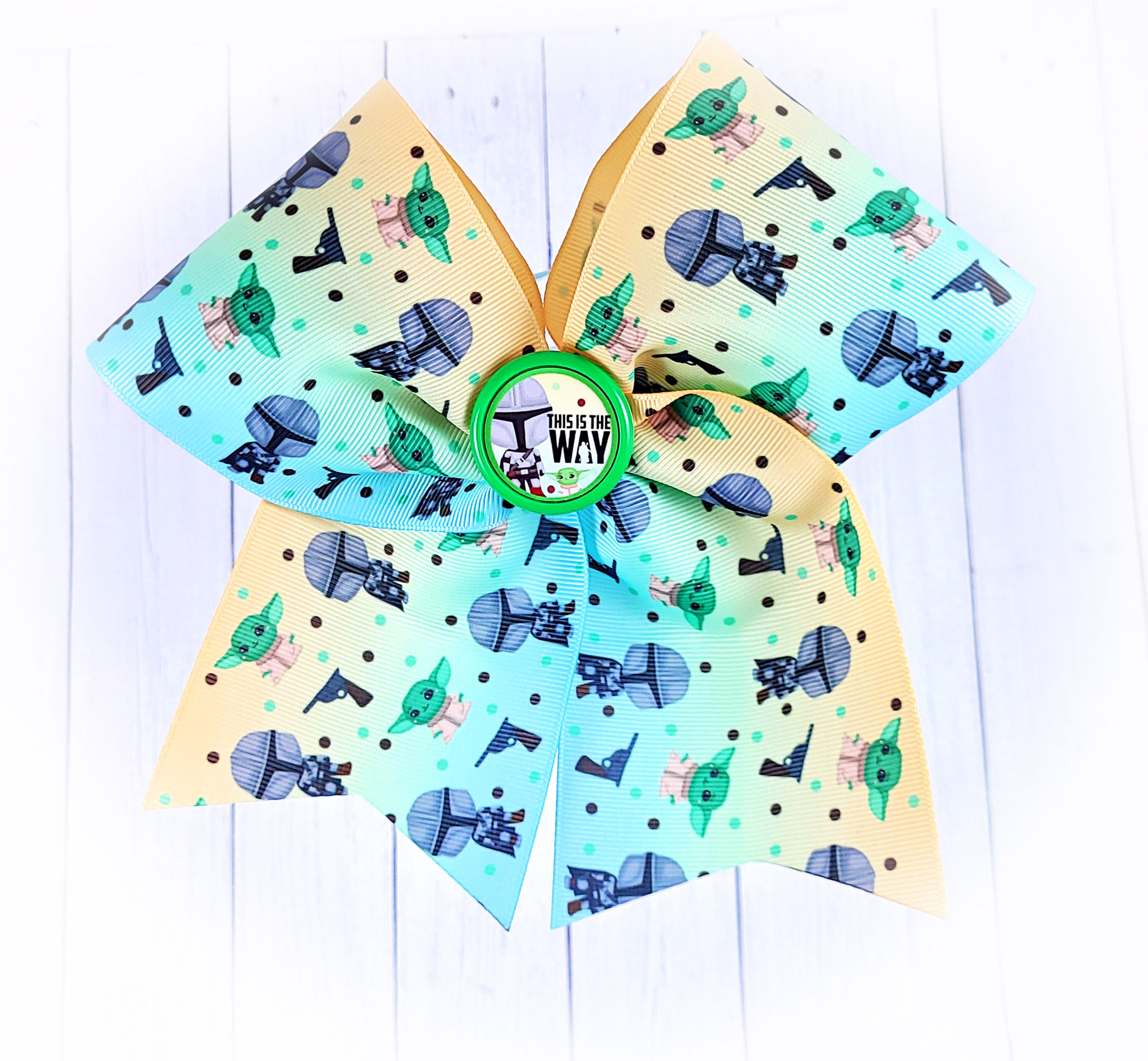 'Mandalorian' cheer bow