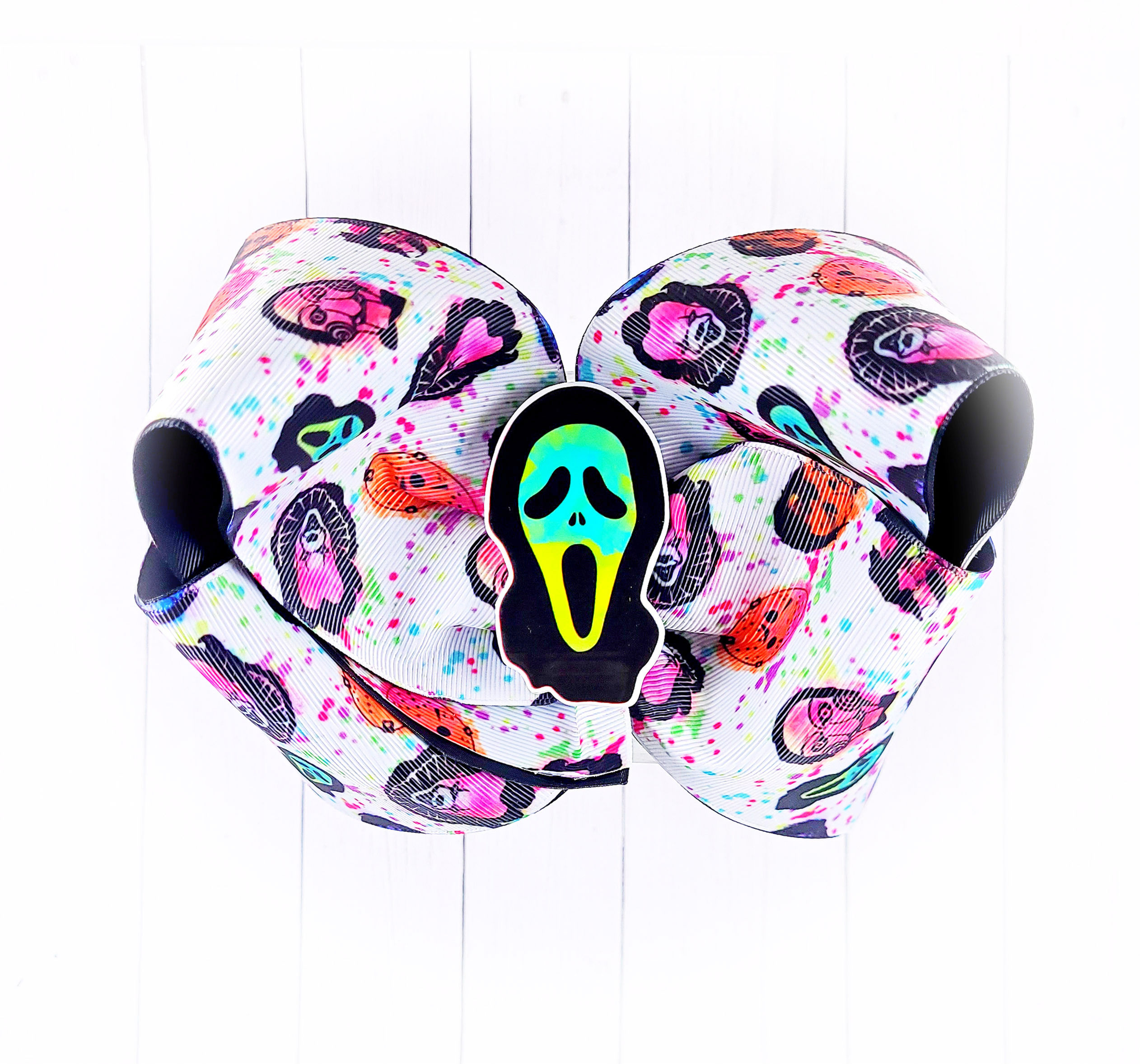 'Ghost Face' jumbo bow