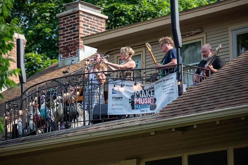 2022_LittleEarthquakes_BobQueensBalcony_CreditPeteOlsen.jpg
