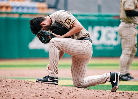 DORADOS CULMINA TEMPORADA REGULAR CON TRIUNFO SOBRE SOLES. 