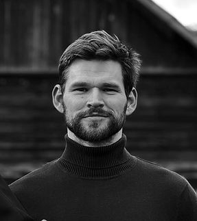 WhatsApp Image 2024-12-30 at 19.02_edited.jpg