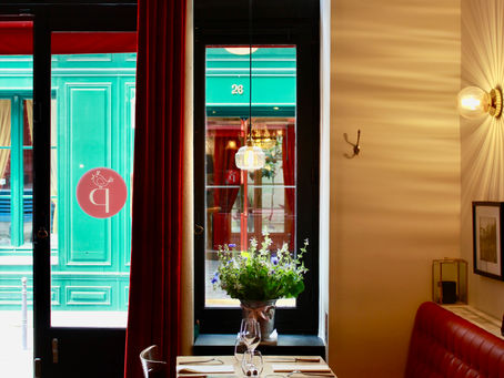 Organisez vos déjeuners et dîners d’affaires chez Aux Perchés : l'adresse confidentielle du 6e arrondissement pour vos repas d'affaires Paris