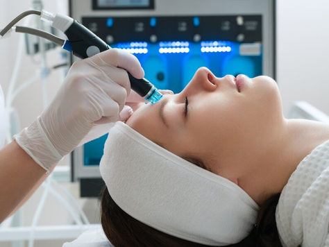 How Can Hydrafacial Help Reduce Acne and Breakouts?