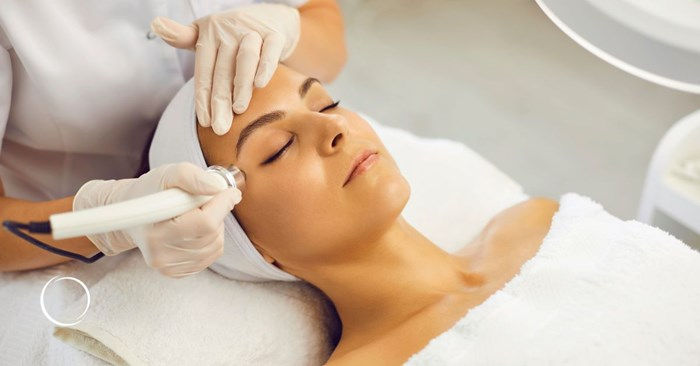Red Carpet Facial in Dubai