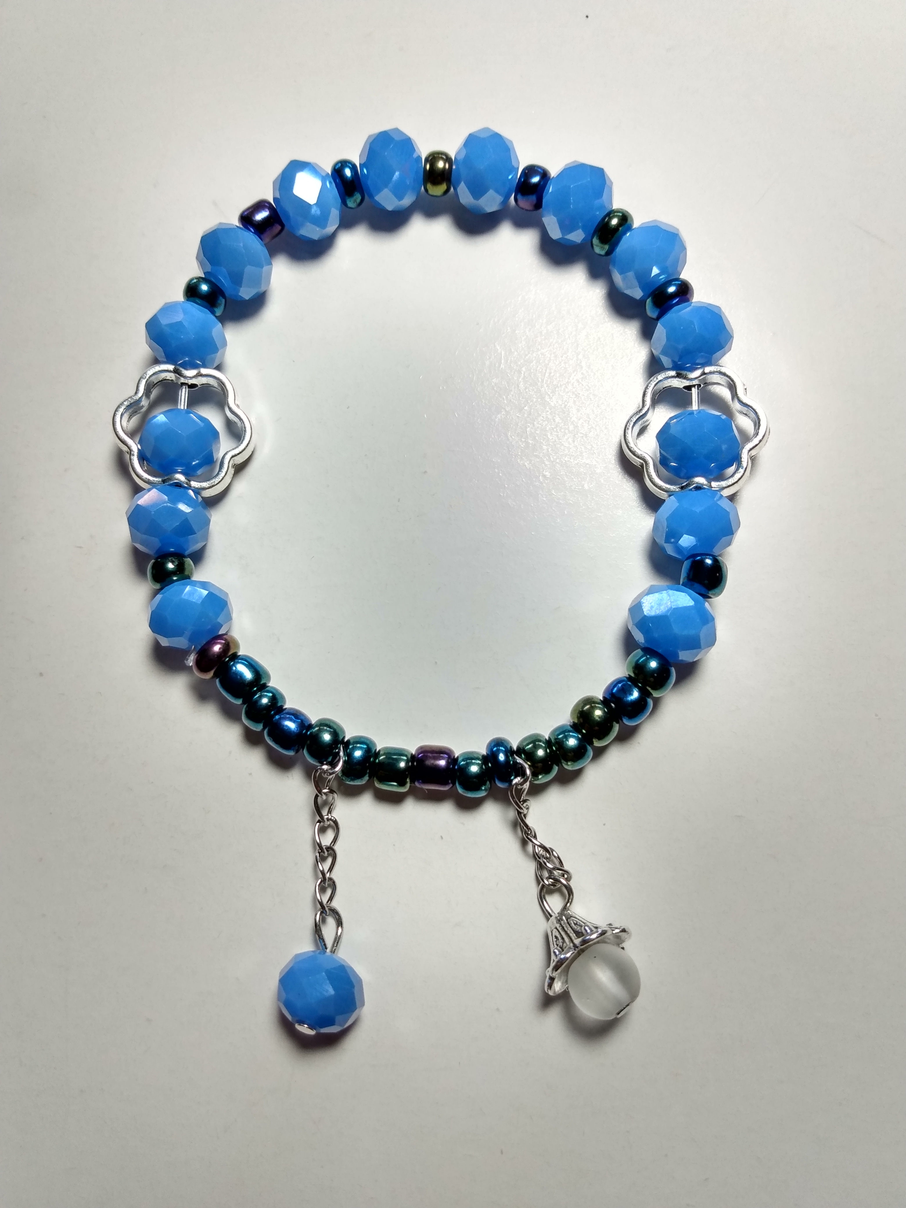 Light blue crystal beads