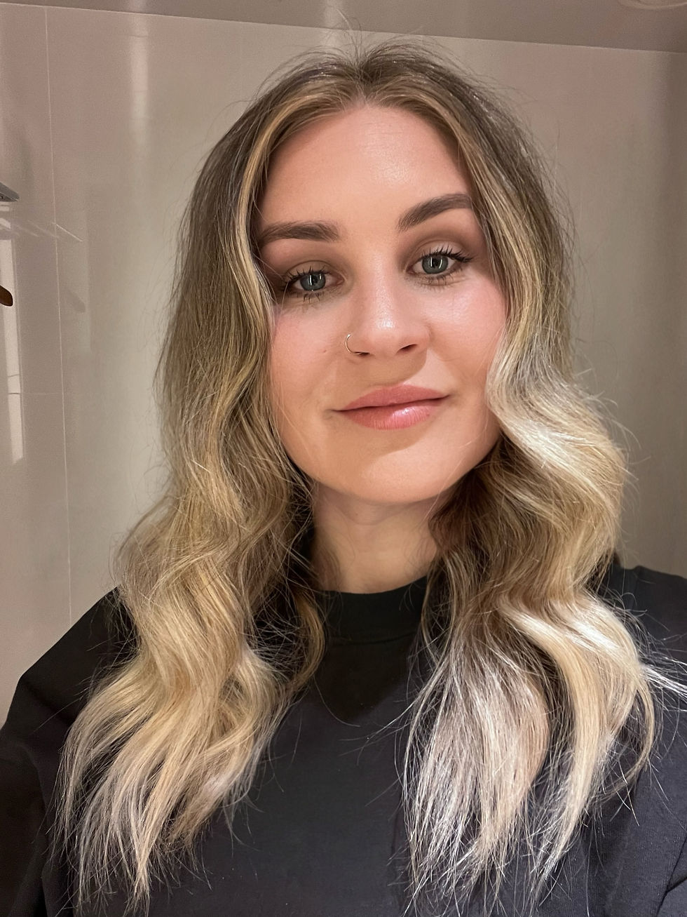 Hayley McLennan Edit Owner