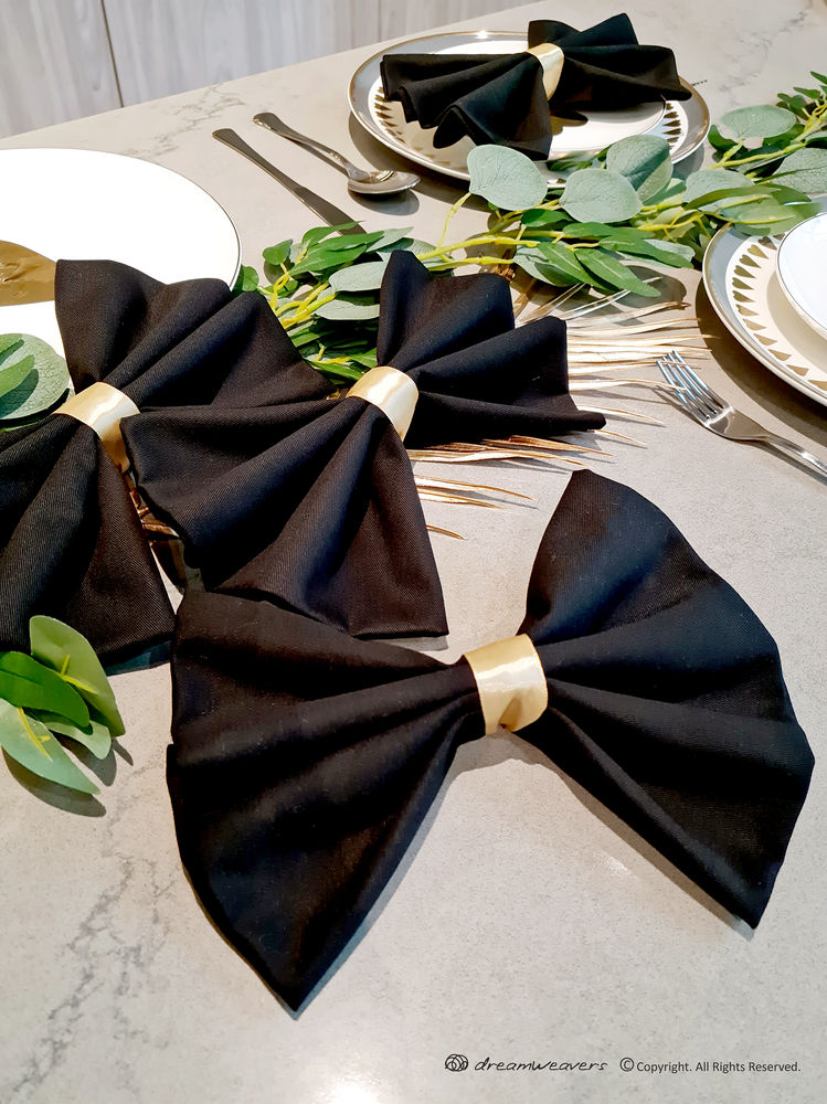 A Perfect Bow! Napkin Folding