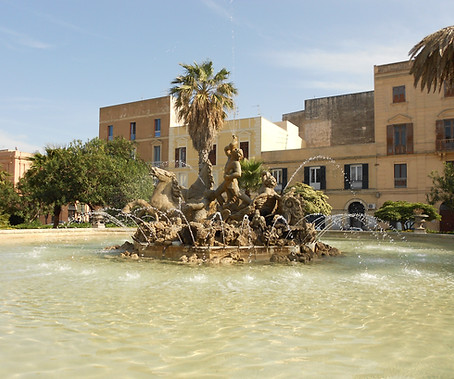 Photo of the Fontana del Tritone of Trapani, by Stefano59Rivara