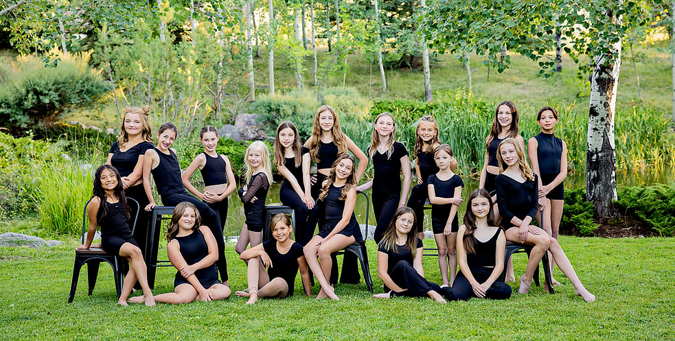 Summit Dance Team 2024-01-Edit.jpg