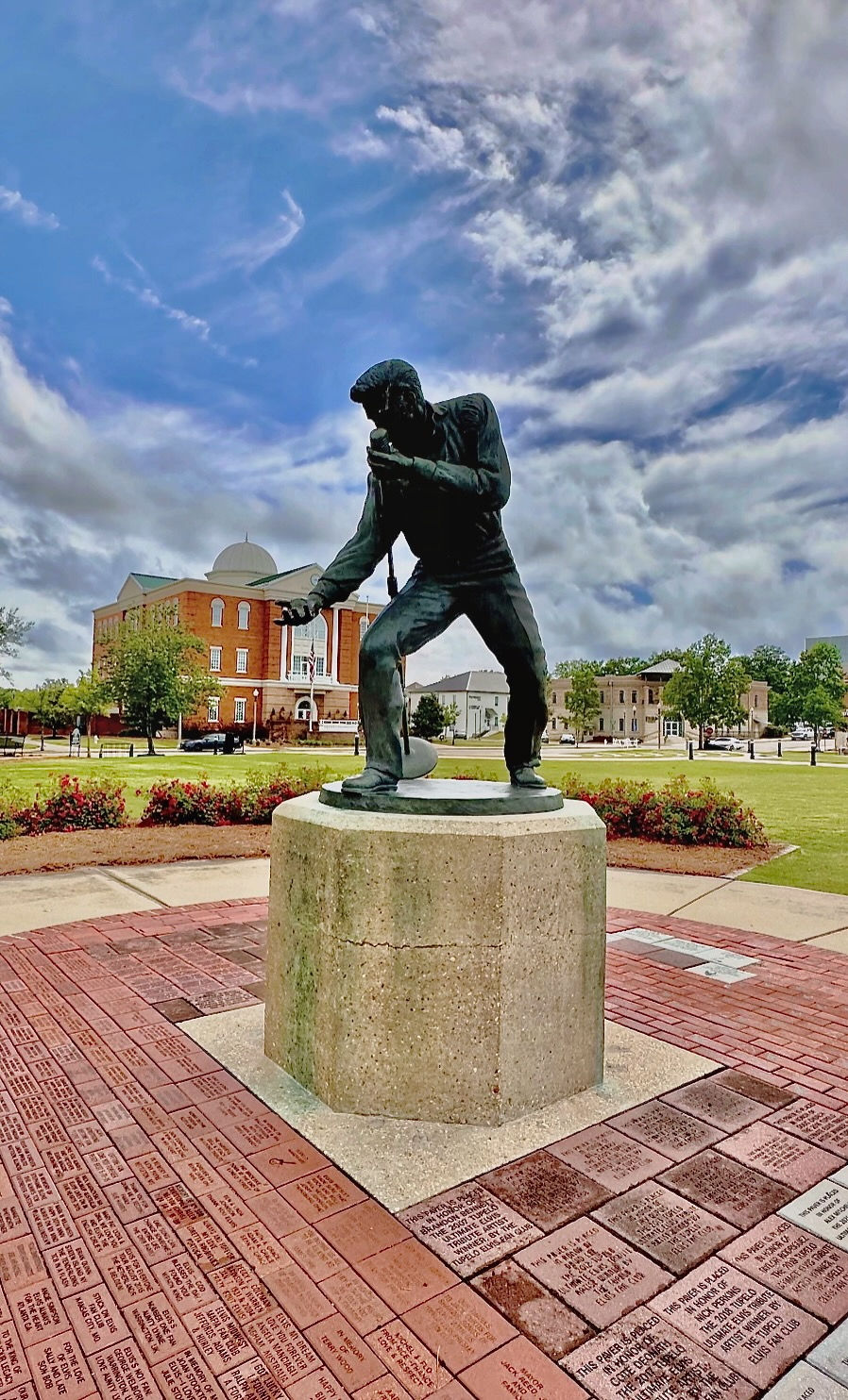 Elvis' Homecoming Statue, paying homage to his           1956 Homecoming Concert