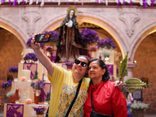 Turistas y visitantes disfrutan de la Semana Santa en Morelia