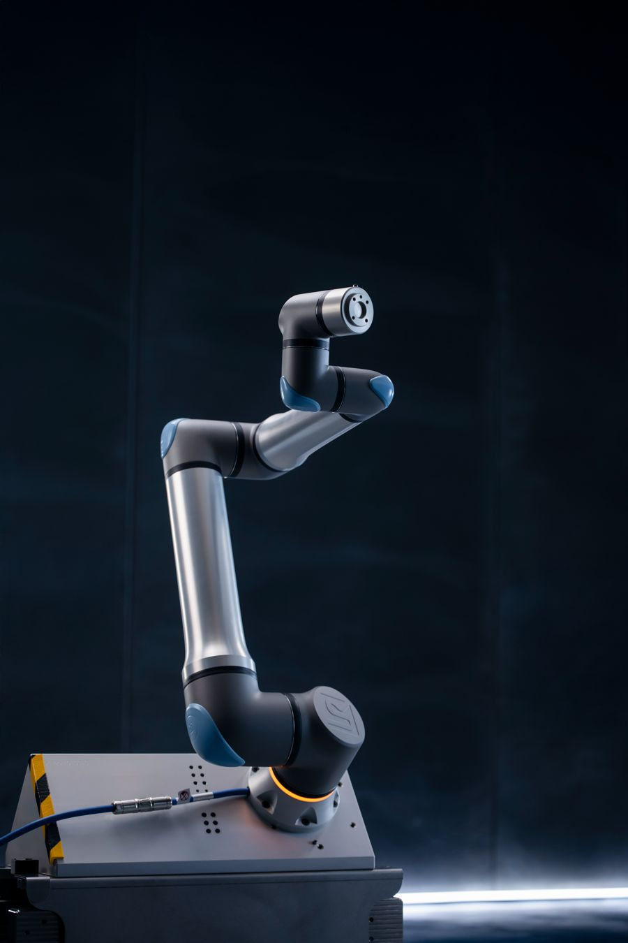 Universal Robots UR15 cobot