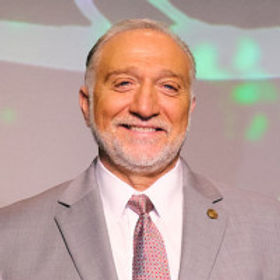 Headshot_Anthony Lisuzzo.jpg