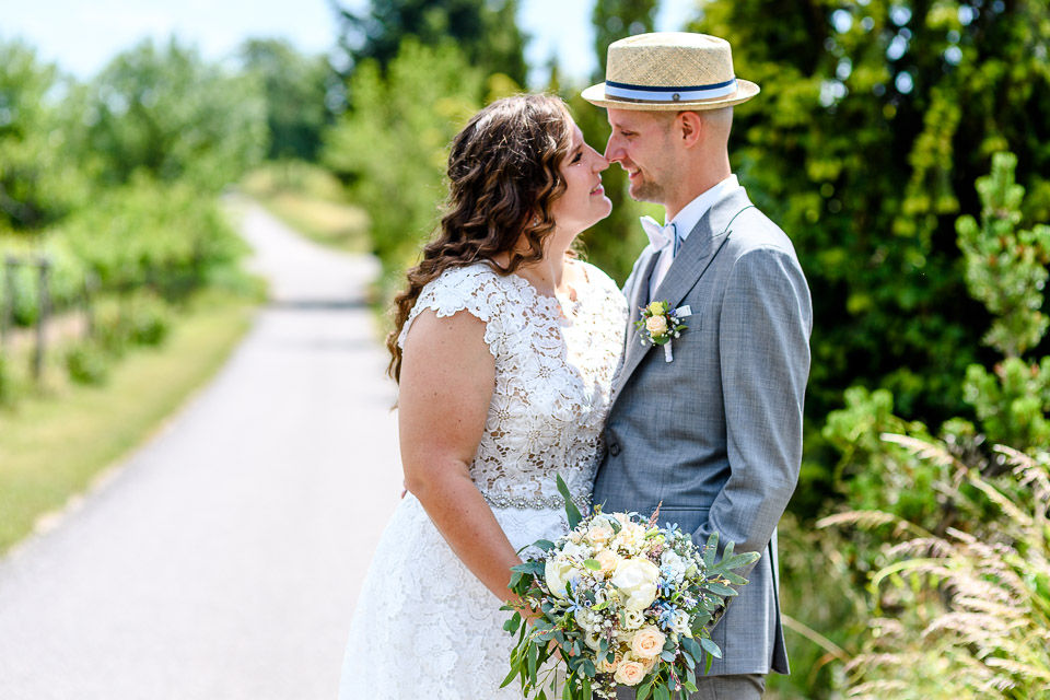 roger-rachel-photography-hochzeitsbilder-glueckliches-brautpaar-gimmeldingen-hochzeitsfotograf-pfalz-mannheim-heidelberg