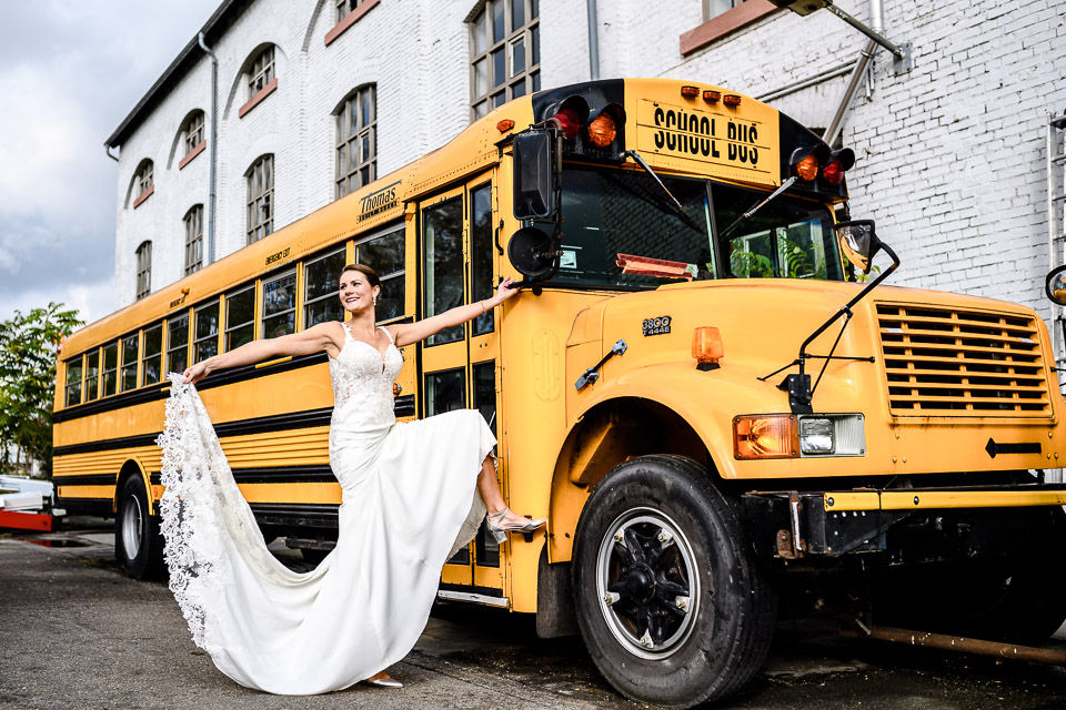 roger-rachel-photography-hochzeit-manufaktur-glueckliches-brautpaar-hochzeitsfotograf-pfalz-mannheim-heidelberg