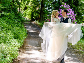Sarah und Martin feiern Hochzeit auf den Hofgut Hohenstein in Lautertal