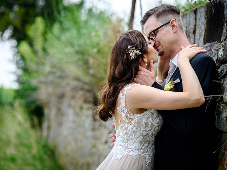 Sandra und Benjamin feiern Hochzeit in Kellers Keller in Ruppertsberg