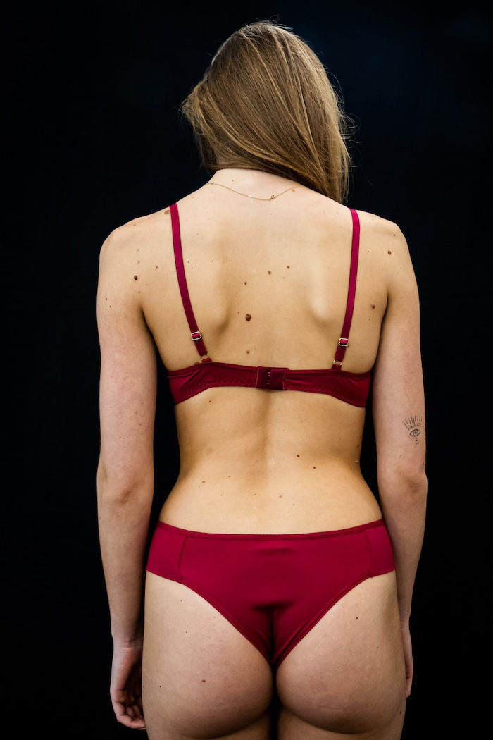 Miniature : MARS, Tanga en microfibre lisse et confortable