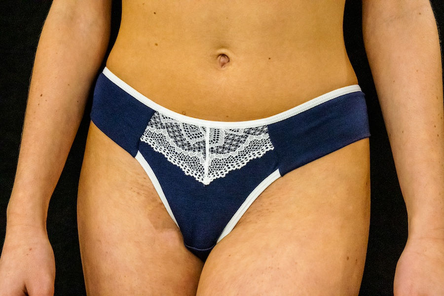 Miniature : CORCOVADO, Tanga en modal et dentelle blanche