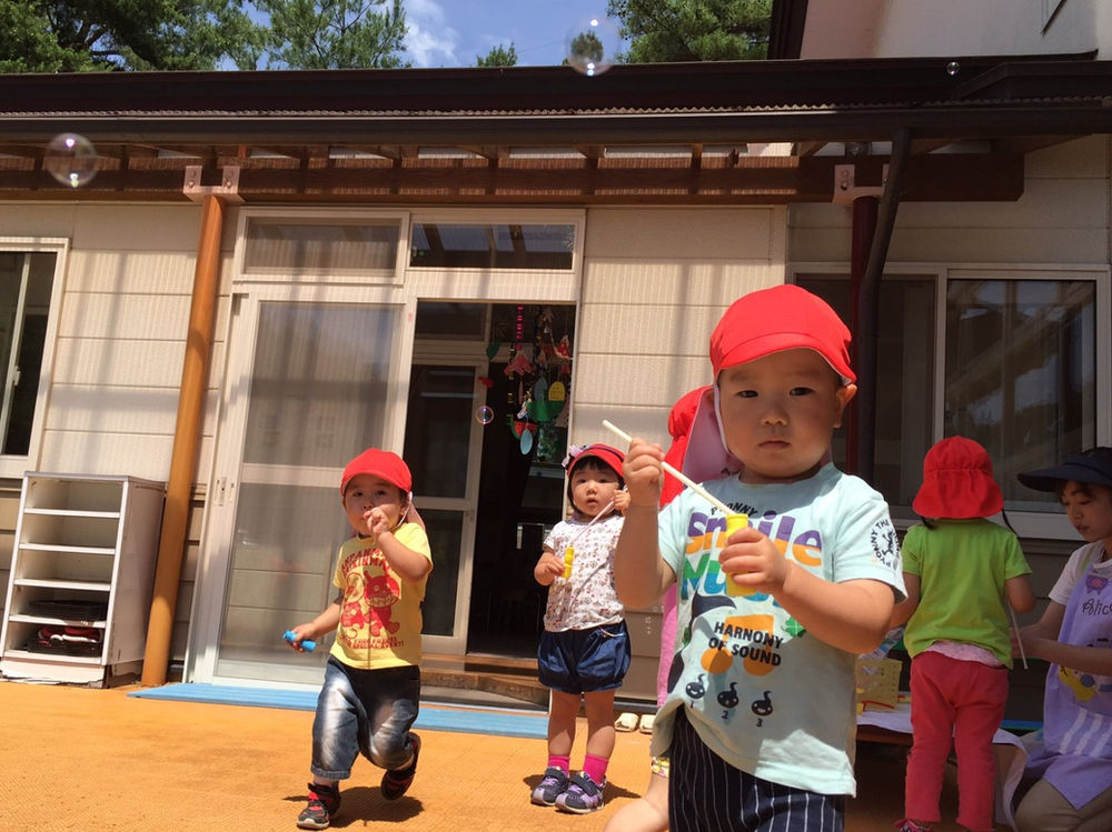 シャボン玉とんだ