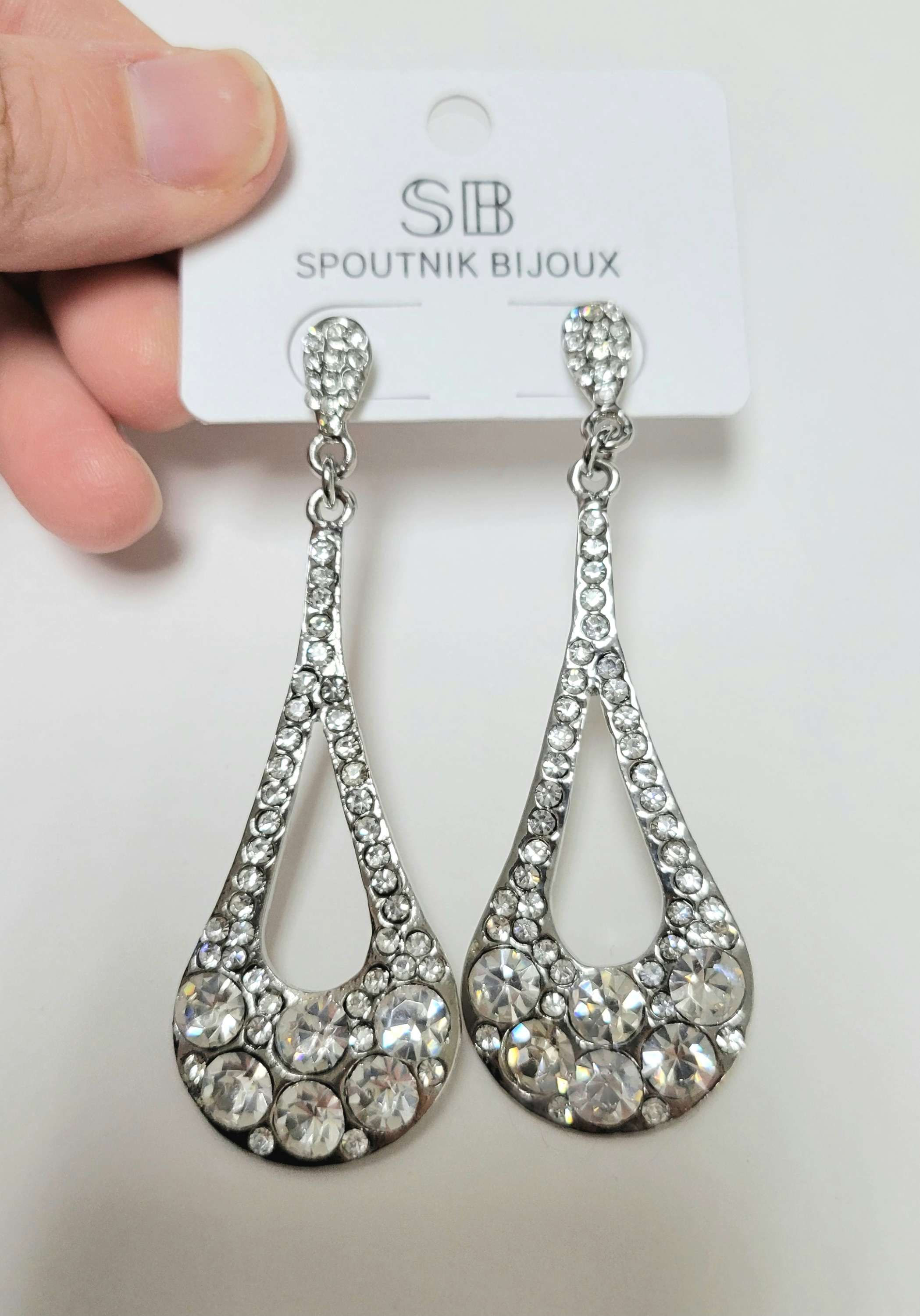Boucles d'oreilles Spoutnik argent, longues gouttes brillantes