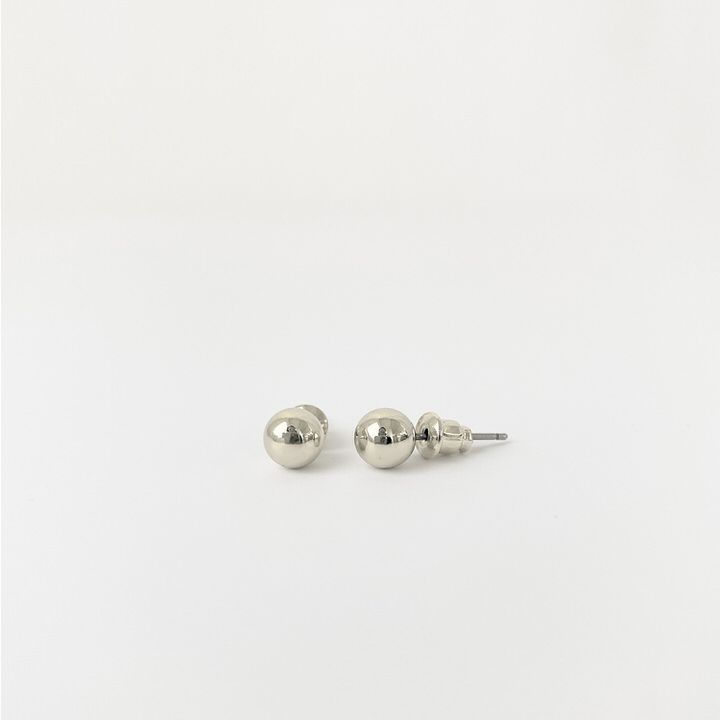 Boucles d'oreilles Caracol, mini bouton de métal argent sur tiges, 2011-SLV