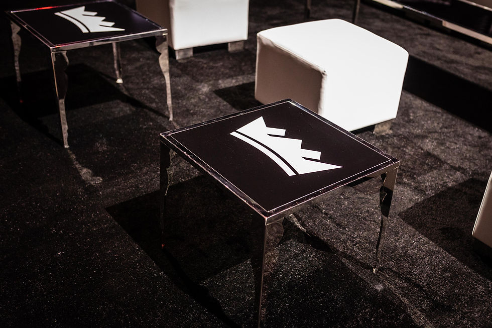 Thumbnail: Black Carpet