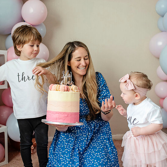 ailsa-bee-photography-lifestyle-branding-photographer-studio-natural-light-jugglewear-head