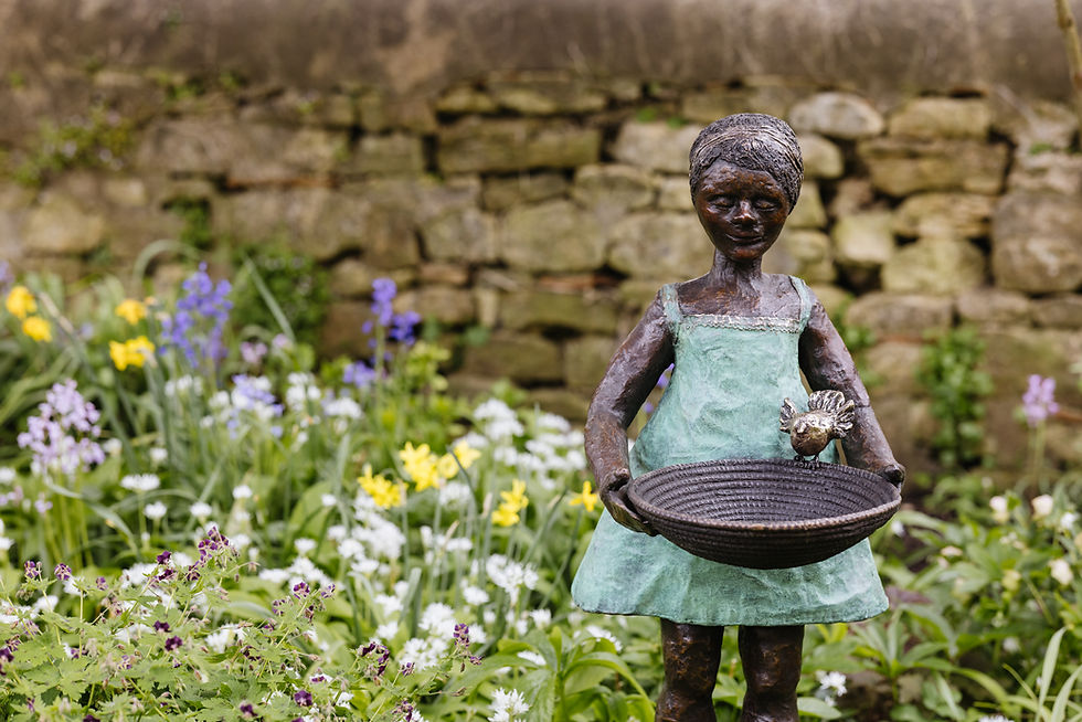 Thumbnail: Bird bath sculpture