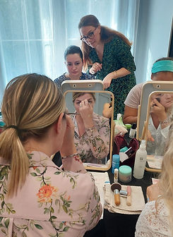 cours-maquillage-groupe-isere.jpg