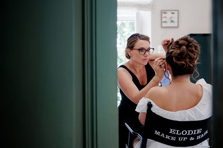 elodie-maquilleuse-coiffeuse-professionnelle.jpg