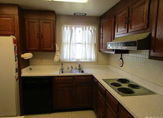 310-A kitchen.jpg