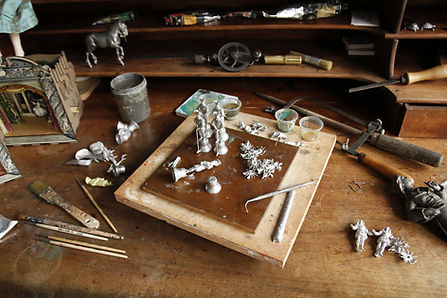 etablis avec outils et fabrication de soldat de plomb