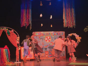 Peluş Amca'nın Oyuncak Makinesi5.jpg