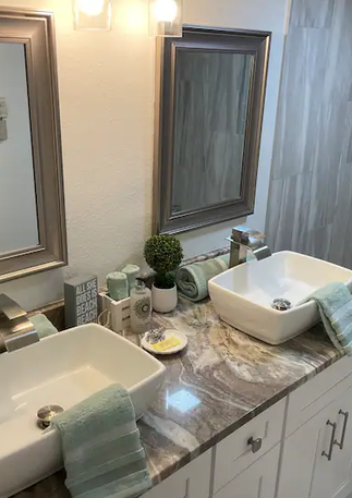 9bath 2.jpeg