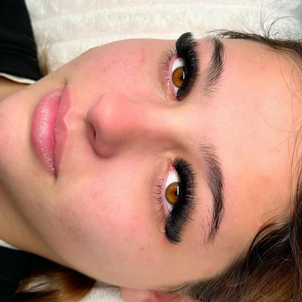 Mega Volume 6D-12D Lash Extensions