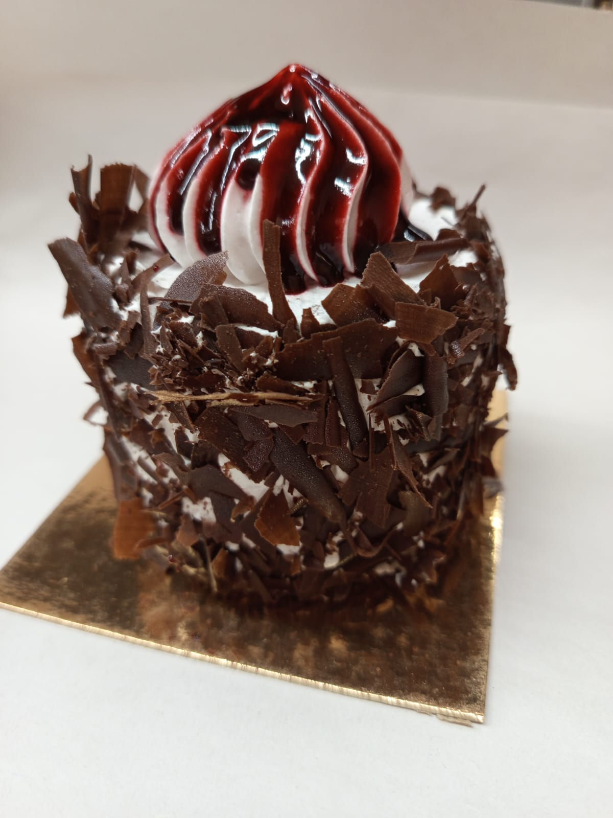 TEK KİŞİLİK YAŞ PASTA